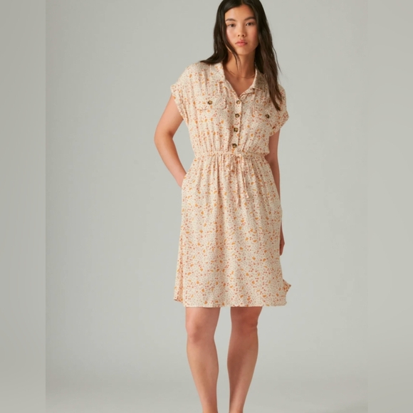 Lucky Brand Dress Midi Shirt Buttons Short Sleeves NWT Size M Floral Pockets - Picture 1 of 7